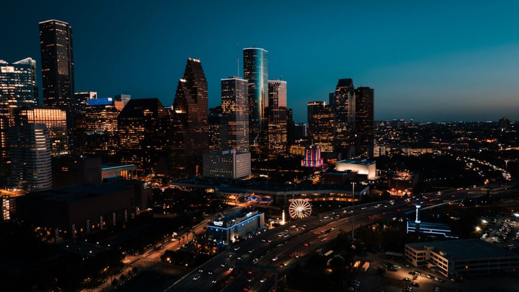 Houston Airbnb Listing Titles That Convert: How to Write Descriptions That Attract Medical Center Guests, Corporate Travelers & Event Visitors