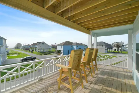 Off The Hook — Crystal Beach luxury home